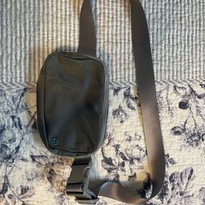 Lululemon belt bag!
